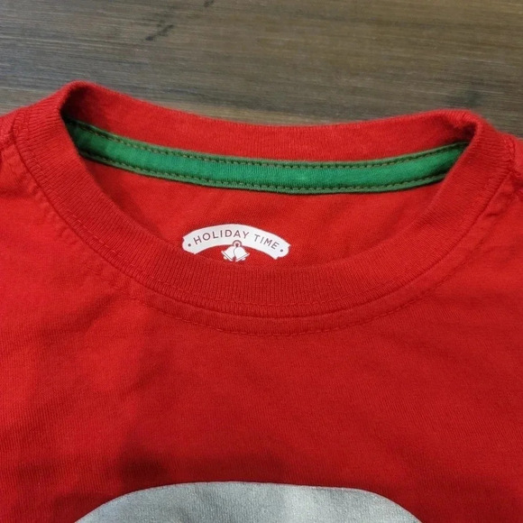 Holiday Time Red Graphic T-Shirt ( Santa’s Favorit - Picture 3 of 6